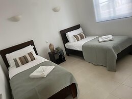 Spacious 2 Bedroomed Apartment