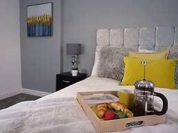 Stay in Comfort , Completely Renovated