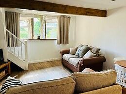 Cozy Cottage in Mytholmroyd nr Hebden Bridge