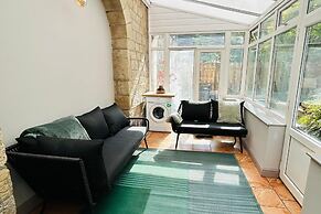 Cozy Cottage in Mytholmroyd nr Hebden Bridge