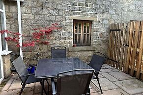 Cozy Cottage in Mytholmroyd nr Hebden Bridge