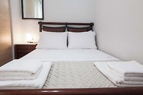 Central 2Bd Apt w Balcony by Monastiraki