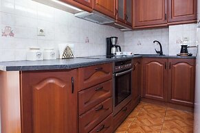 Central 2Bd Apt w Balcony by Monastiraki