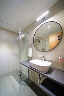 Olive Hotel Benz Circle, Vijayawada by Embassy Group