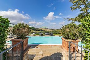 Maramaldo Gallonero Shared Pool Chianti