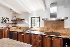 Cal Llenyater in Pollen a