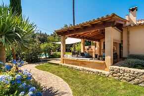 Cal Llenyater in Pollen a