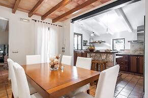 Cal Llenyater in Pollen a