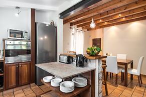 Cal Llenyater in Pollen a