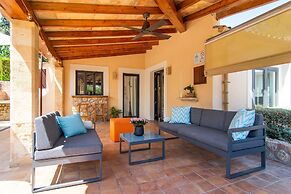 Cal Llenyater in Pollen a