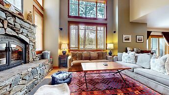 Timbers #27 4 Bedroom Townhouse by RedAwning