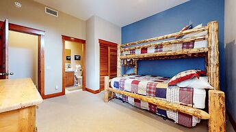 Timbers #27 4 Bedroom Townhouse by RedAwning