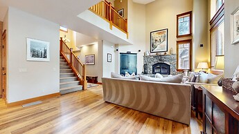 Timbers #27 4 Bedroom Townhouse by RedAwning