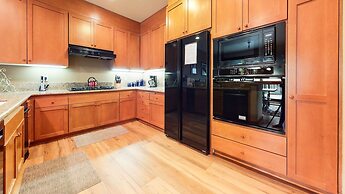 Timbers #27 4 Bedroom Townhouse by RedAwning