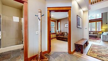 Timbers #27 4 Bedroom Townhouse by RedAwning