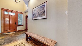 Timbers #27 4 Bedroom Townhouse by RedAwning