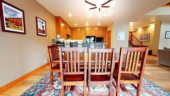 Timbers #27 4 Bedroom Townhouse by RedAwning