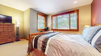 Timbers #27 4 Bedroom Townhouse by RedAwning