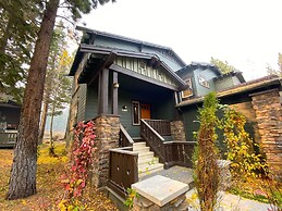 Timbers #27 4 Bedroom Townhouse by RedAwning