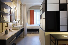 Le Grand Hôtel Dieu by SOWELL COLLECTION