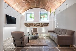 King David Suites 102 by Homie