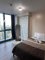 Cozi Uptown Executive Suite BGC