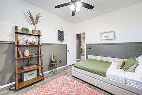 Family-friendly Retreat w/ Pool - Near Westgate!