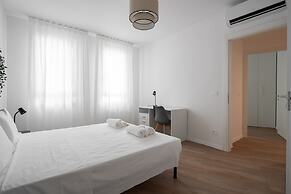 Carducci Modern Apartment 1 by Wonderful Italy