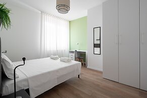 Carducci Modern Apartment 4 by Wonderful Italy