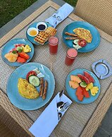 Pitu A Punggul Village Escape