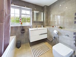 Marlows Diamond 4 Bedroom Home