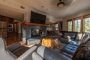 Rundle Cliffs Lodge by Canmore Premier