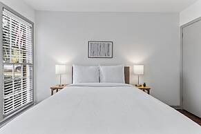 Midtown Fenced Yard  White Acres Retreat