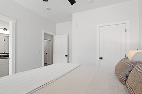 Touch of Class Stunning 5 Bdr!