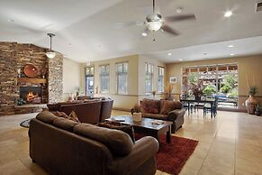 Touch of Class Stunning 5 Bdr!