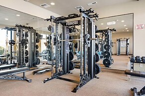 Touch of Class Stunning 5 Bdr!