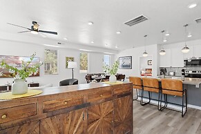 Touch of Class Stunning 5 Bdr!