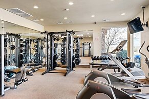 Touch of Class Stunning 5 Bdr!