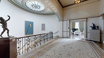 The University Club of Toronto