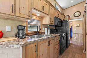 Farm Stay Pool 15min to Chattanooga