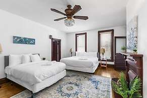 Private Pool and Renovated Home