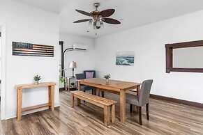 Private Pool and Renovated Home