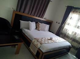 Prime Hotel and Suites