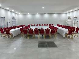 Royal Pavilion Hotel and Suites