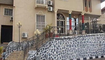 Royal Pavilion Hotel and Suites