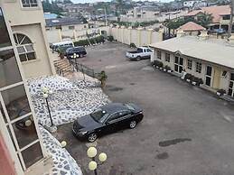 Royal Pavilion Hotel and Suites