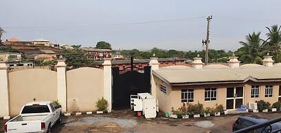 Royal Pavilion Hotel and Suites