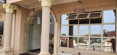 Royal Pavilion Hotel and Suites