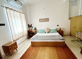 Prithvi Hotel