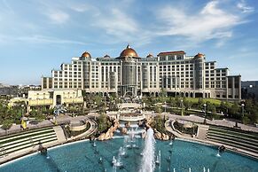 Universal's Helios Grand Hotel, a Loews Hotel